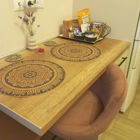 Angelos Appartement *